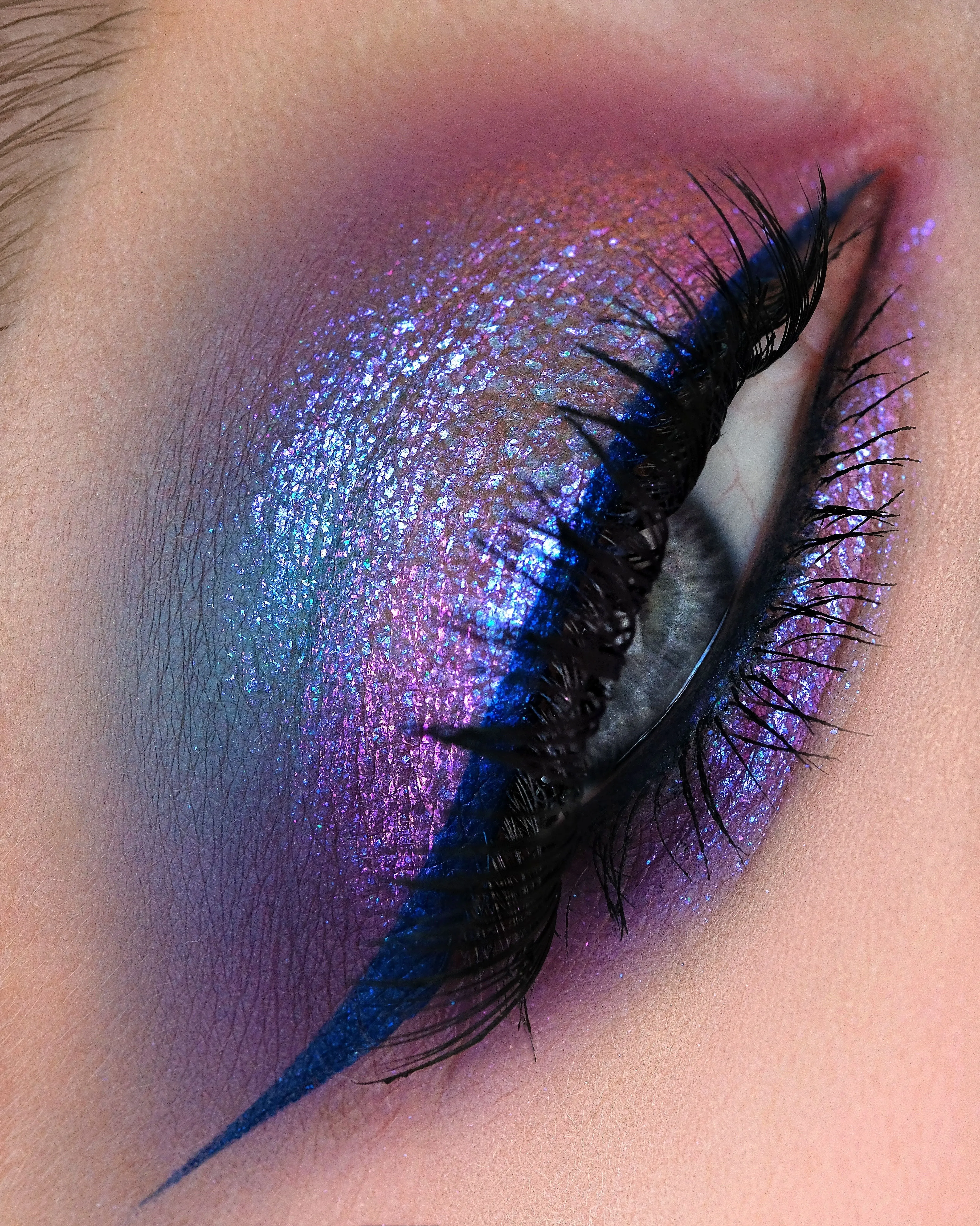 Nightfall Opal Multichrome Pressed Eyeshadow