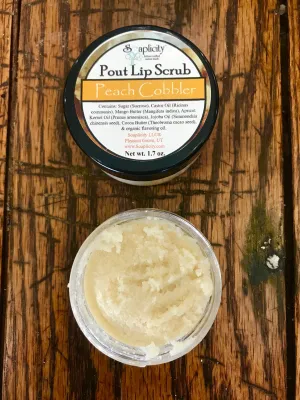 Pout Lip Scrub - Peach Cobbler