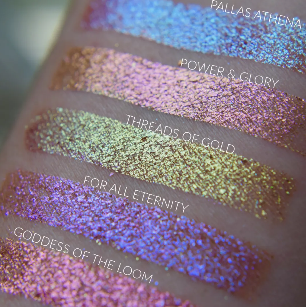 POWER & GLORY  - chromatic eyeshadow topper
