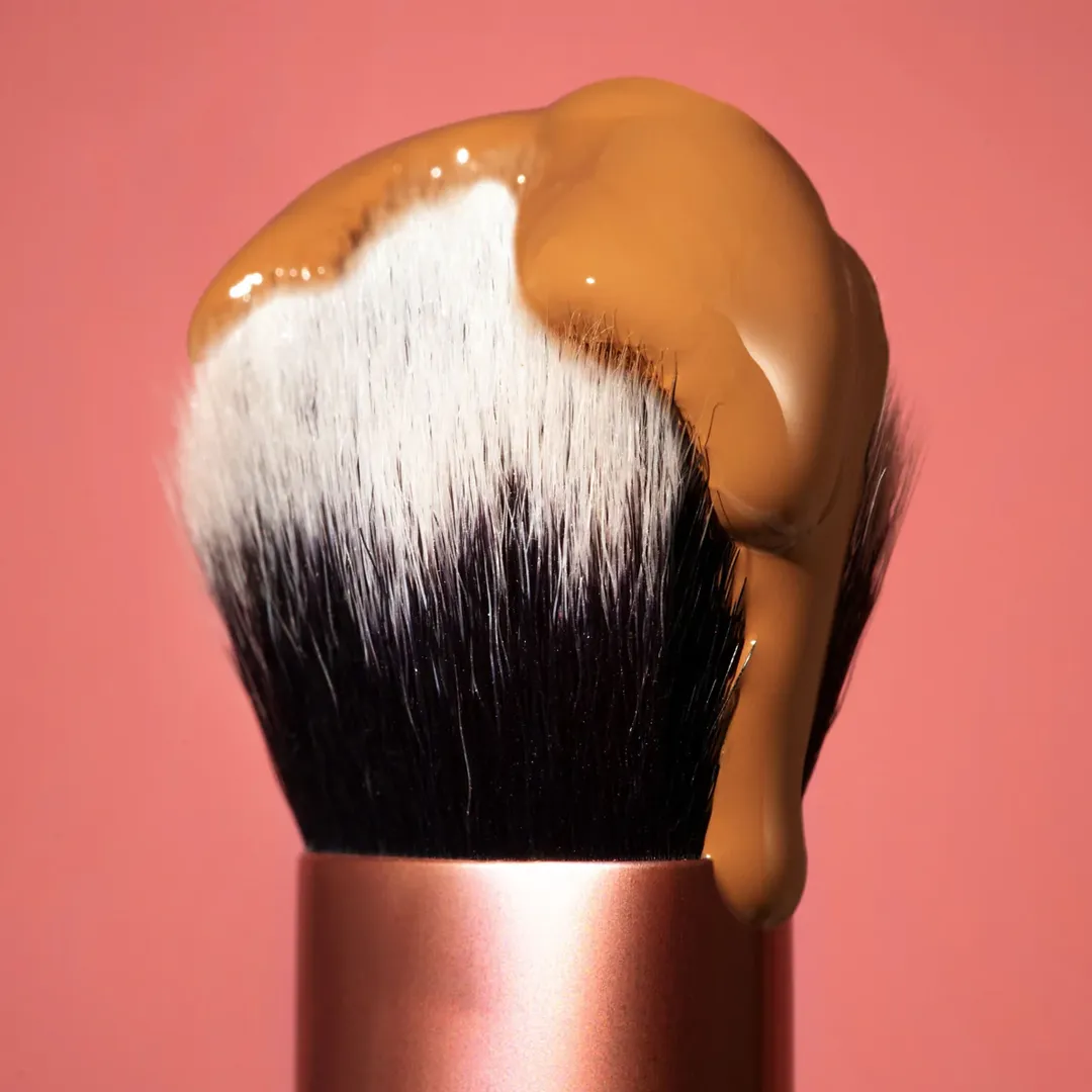 Real Techniques Expert Face Brush