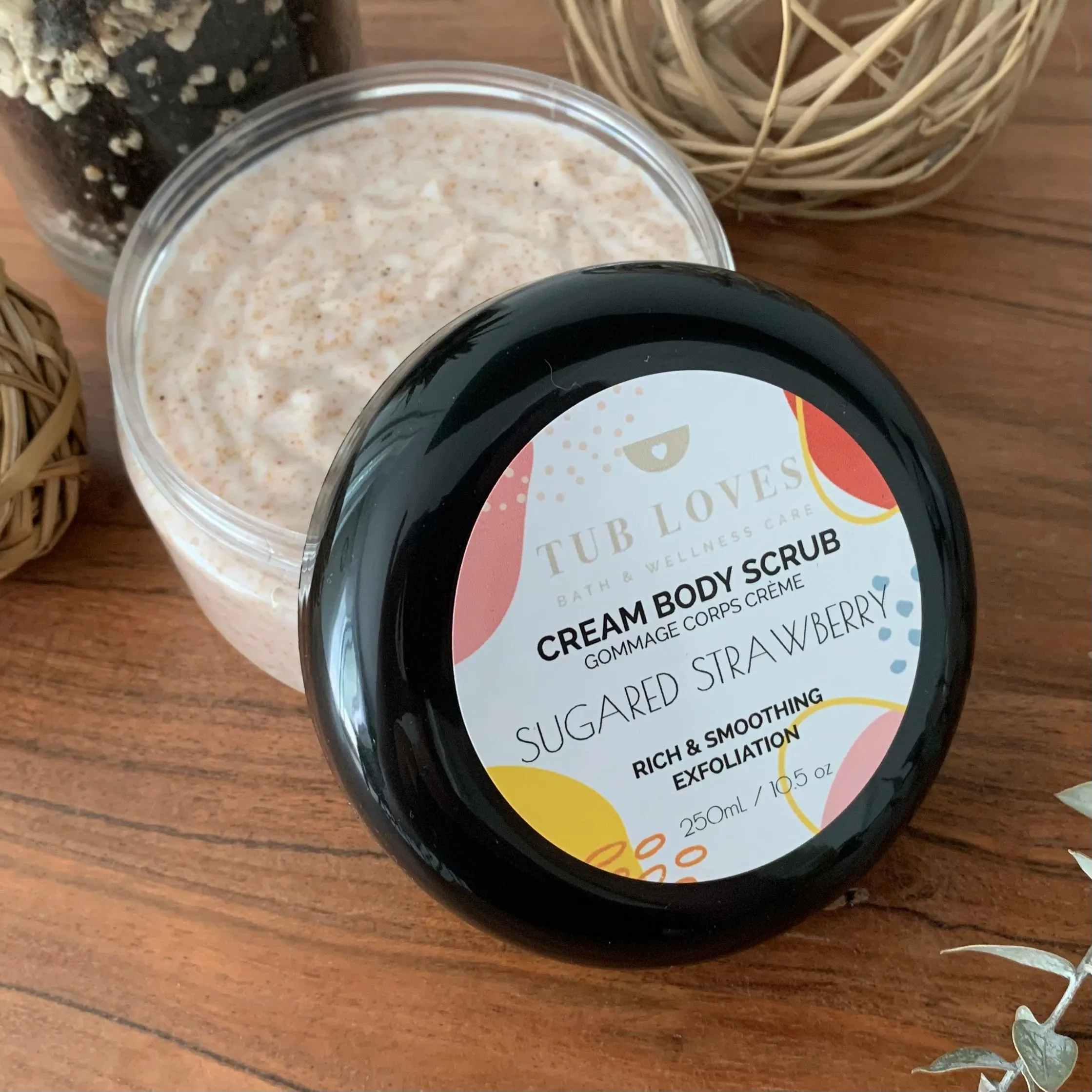 Sugared Strawberry Exfoliating Cream Body Scrub