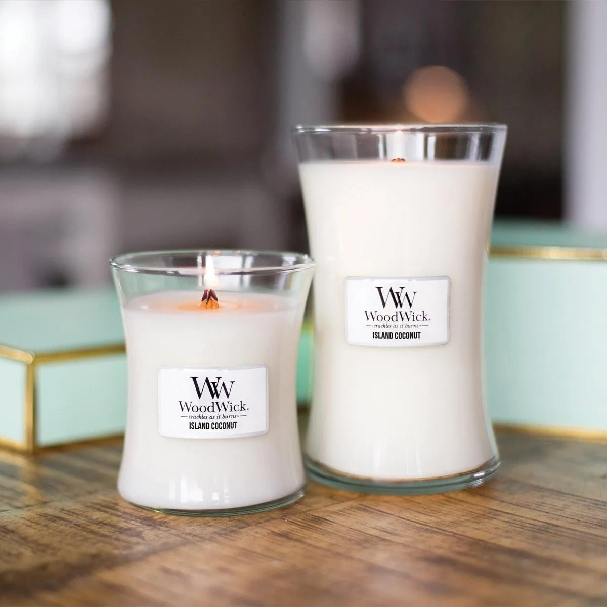 Woodwick Island Coconut Large Candle Crackles As It Burns 610G Hourglass